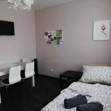 Břeclav Apartman Lednicka מראה חיצוני תמונה
